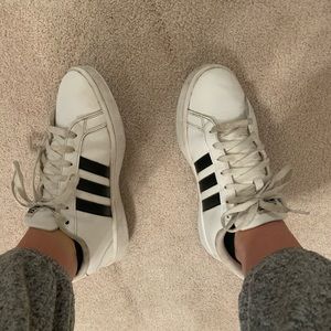 Adidas Sneakers